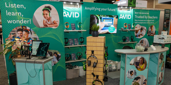 boothpic600x300